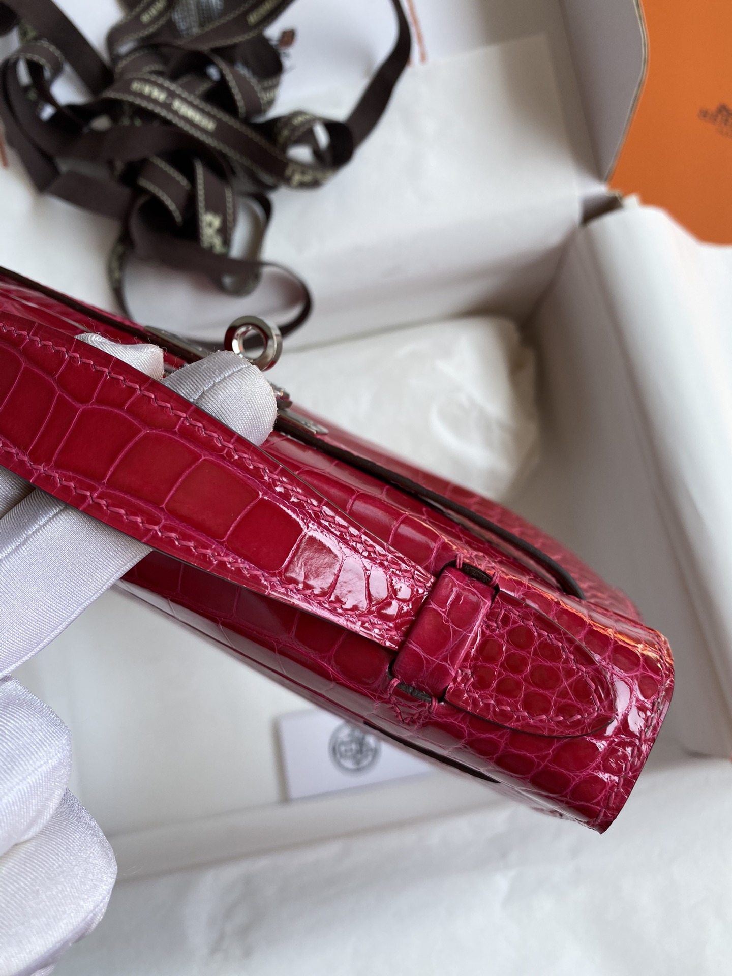 Hermes Mini Kelly Pochette 22cm Bag In Rose Red Shiny Alligator Leather